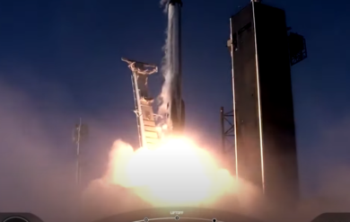 Musk porta in orbita altri 60 satelliti. La guerra del futuro è sullo spazio