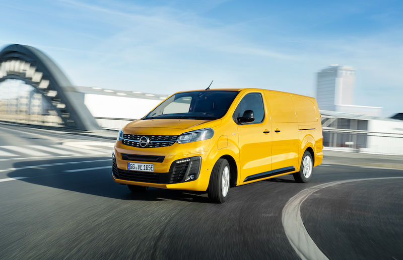 Opel, l’elettrico divertente ed adatto all’uso quotidiano Opel, l’elettrico divertente ed adatto all’uso quotidiano