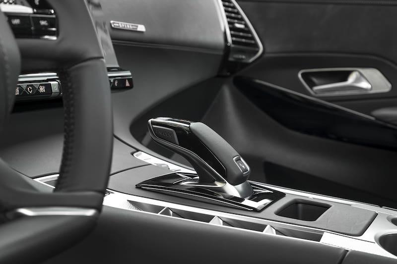 DS 7 Crossback: un abitacolo raffinato grazie a lavorazioni artigianali DS 7 Crossback: un abitacolo raffinato grazie a lavorazioni artigianali
