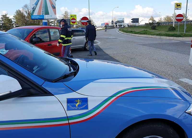 Fermati per violazione del coprifuoco fanno scoprire la centrale del furto Fermati per violazione del coprifuoco fanno scoprire la centrale del furto