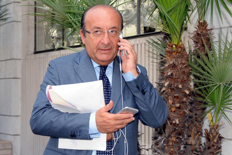Governo, Vitali ci ha già ripensato. Resta in Fi, niente appoggio al Conte ter Governo, Vitali ci ha già ripensato. Resta in Fi, niente appoggio al Conte ter