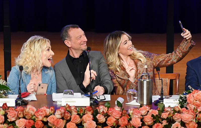 Sanremo 2021, Amadeus minaccia: se non c’è il pubblico, lascerà la conduzione