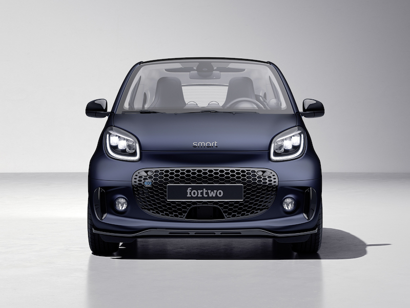 Smart presenta EQ fortwo edition bluedawn Smart presenta EQ fortwo edition bluedawn