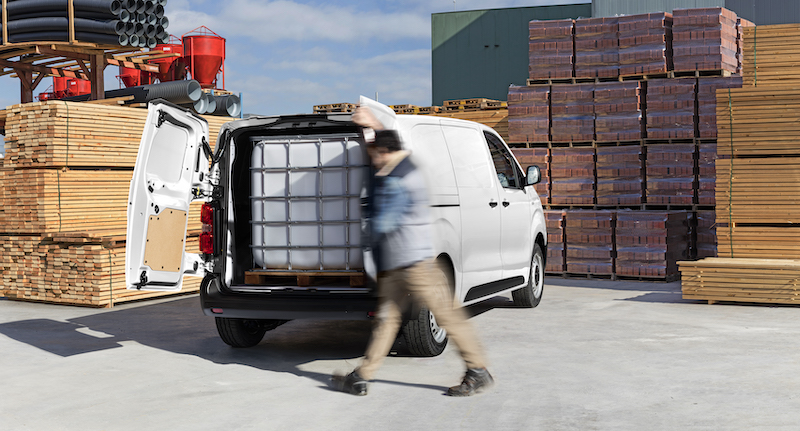 Nelle concessionarie italiane il nuovo Citroen E-Jumpy Nelle concessionarie italiane il nuovo Citroen E-Jumpy
