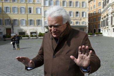 Denis Verdini lascia il carcere e va ai domiciliari: “Precauzione anti-Covid”