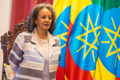 Kamala Harris, Angela Merkel, Elisabetta e le altre donne al potere nel mondo