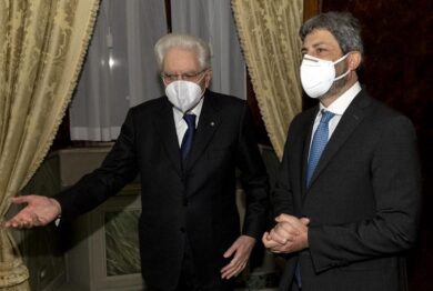 Governo, il destino nelle mani di Fico. Crimi (M5s): “Conte è indiscutibile”
