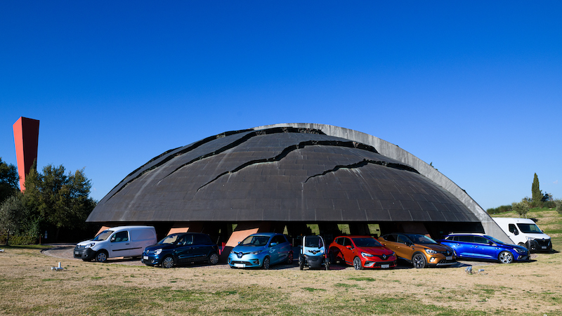 Renault leader nel mercato elettrico italiano Renault leader nel mercato elettrico italiano