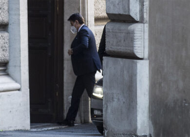 Governo, gioco dell’oca per il Conte ter. Molto rumore per tornare all’inizio