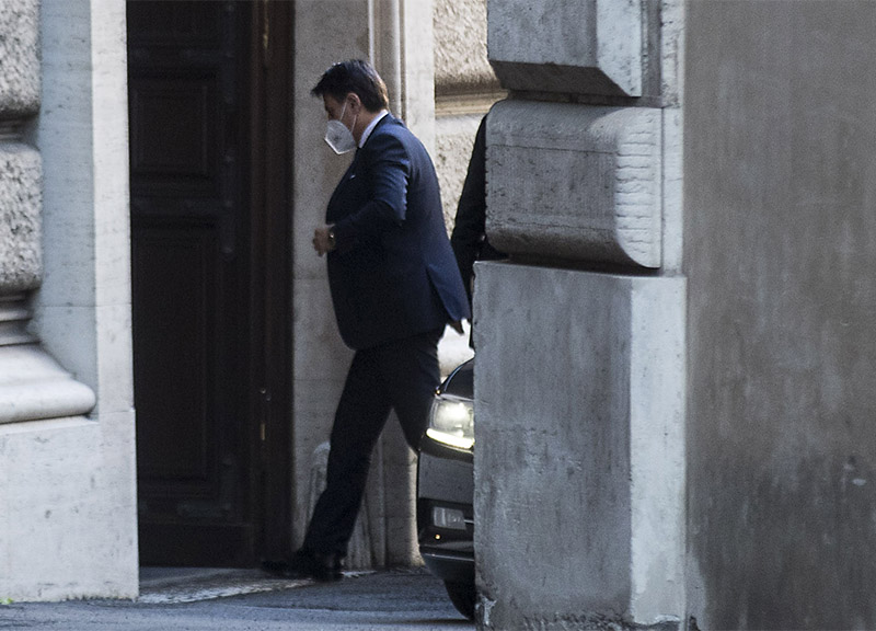 Governo, gioco dell’oca per il Conte ter. Molto rumore per tornare all’inizio Governo, gioco dell’oca per il Conte ter. Molto rumore per tornare all’inizio