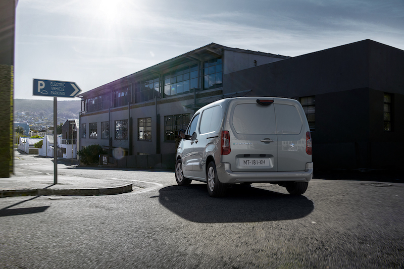 Arriva E-Partner, il veicolo commerciale elettrico di Peugeot Arriva E-Partner, il veicolo commerciale elettrico di Peugeot