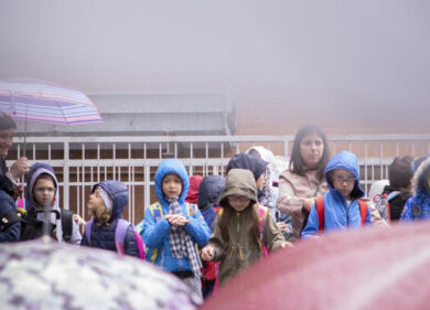 Il maestro Covid molla i bambini: “Da 3 mesi senza stipendio, sono alla fame”