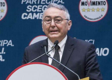 M5S, Emilio Carelli passa al centrodestra: “Il Movimento ha perso l’anima”