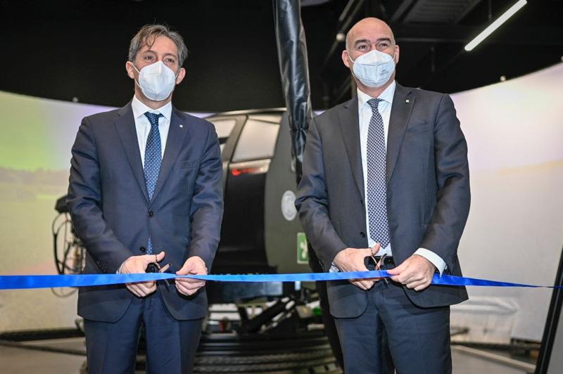 Regione Lombardia e PoliMi: il primo simulatore di guida dinamico. FOTO Regione Lombardia e PoliMi: il primo simulatore di guida dinamico. FOTO