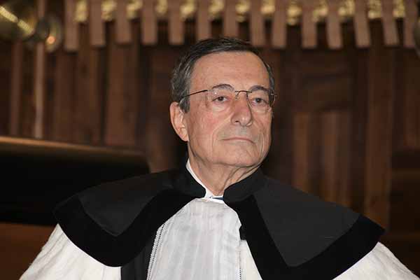 Governo, Draghi accetta con riserva: “Ai partiti chiedo unità. 4 le priorità” Governo, Draghi accetta con riserva: “Ai partiti chiedo unità. 4 le priorità”