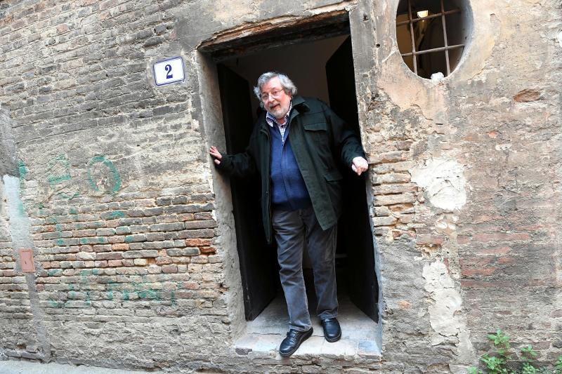 Guccini, Un altro giorno è andato: un libro di viaggio in immagini e musica