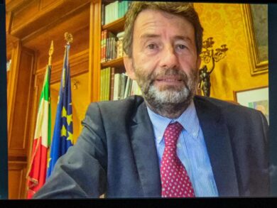 “Sostenete Draghi insieme a noi”. Appello di Franceschini ai grillini