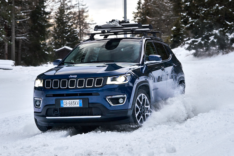 Jeep Renegade e Compass 4xe,guida senza pensieri con la trazione ibrida