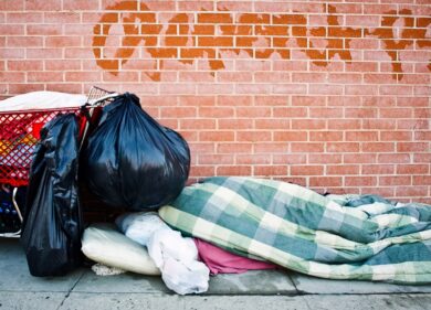 Muore da clochard a Milano, ma aveva 100mila euro sul conto in banca