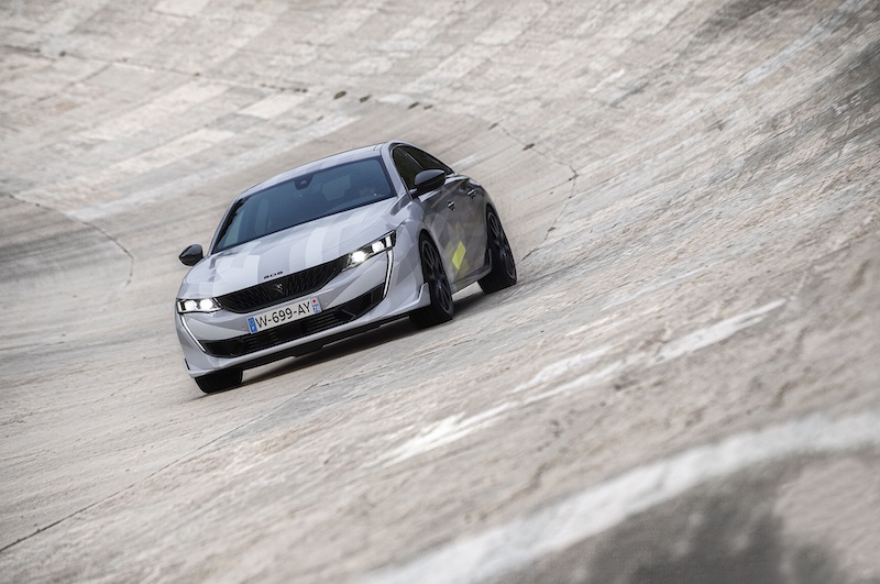 Peugeot: la visone futura dell’automobile Peugeot: la visone futura dell’automobile