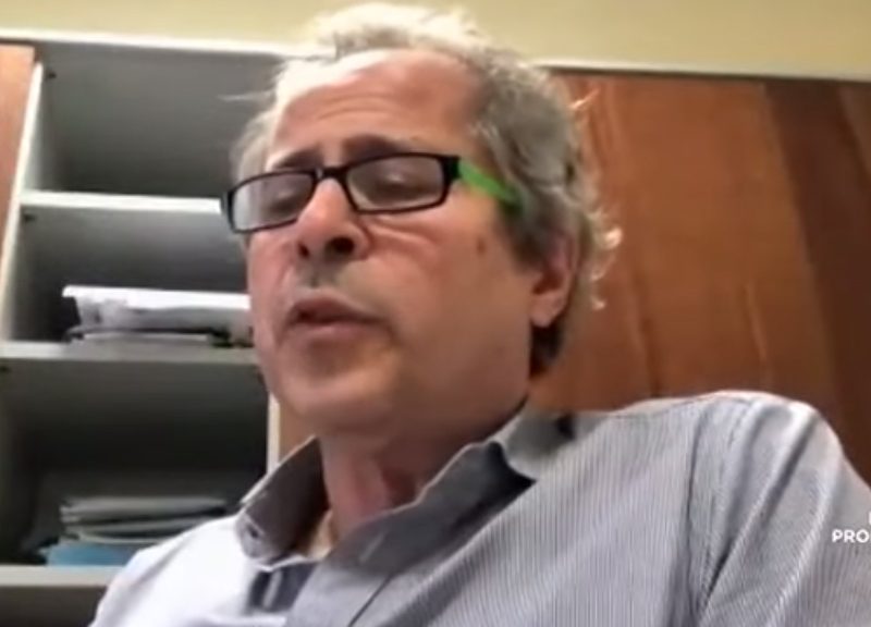 Coronavirus, Crisanti attacca: “Rt? Così è una presa in giro” Coronavirus, Crisanti attacca: “Rt? Così è una presa in giro”