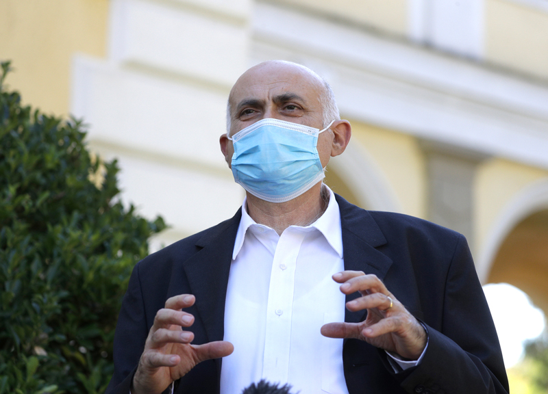 Cts, Ippolito: “Niente aerei, stadi e ristoranti. Attività precluse ai no vax” Cts, Ippolito: “Niente aerei, stadi e ristoranti. Attività precluse ai no vax”