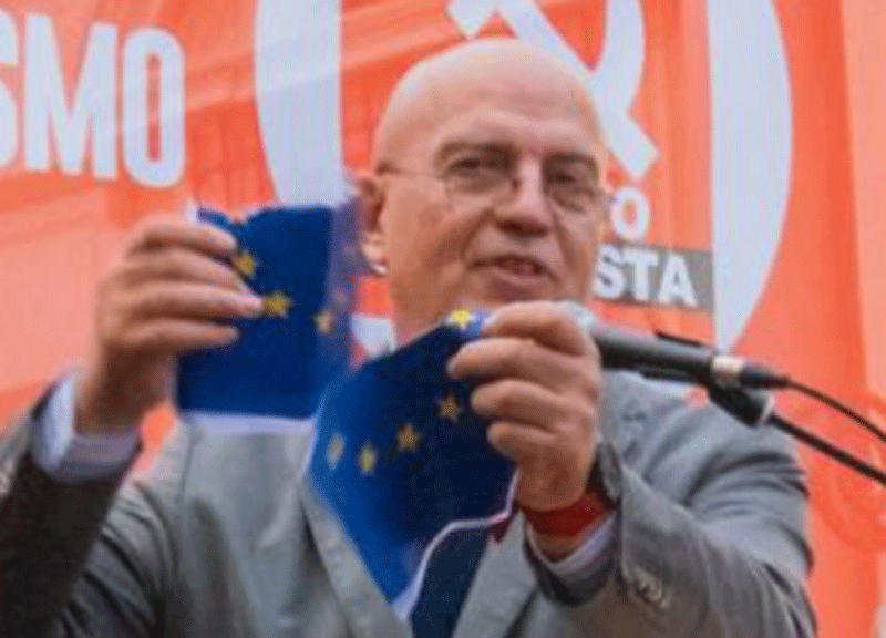 “Draghi è l’uomo del potere di banche e finanza” “Draghi è l’uomo del potere di banche e finanza”