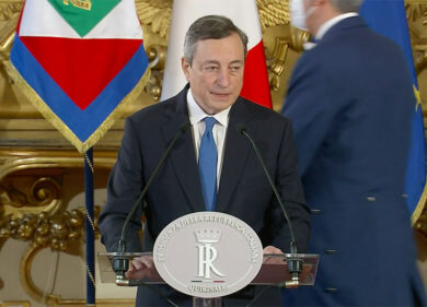 Draghi premier? “Spread può scendere a quota 70 punti. Se si vota invece…”