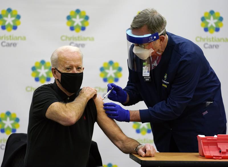Vaccino Pfizer,costato solo 2 miliardi. Poi 15 miliardi di ricavi e 3 di utili Vaccino Pfizer,costato solo 2 miliardi. Poi 15 miliardi di ricavi e 3 di utili