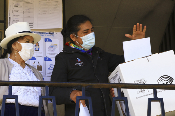 Elezioni Ecuador, Arauz al ballottaggio: pareggio tra gli altri sfidanti