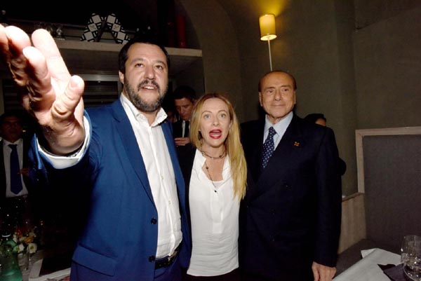 Sondaggi, Salvini e Meloni corrono. Pd crolla e M5S male. Berlusconi… Sondaggi, Salvini e Meloni corrono. Pd crolla e M5S male. Berlusconi…
