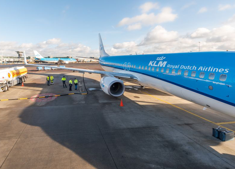 Klm, primo volo alimentato con cherosene sintetico da Amsterdam a Madrid Klm, primo volo alimentato con cherosene sintetico da Amsterdam a Madrid