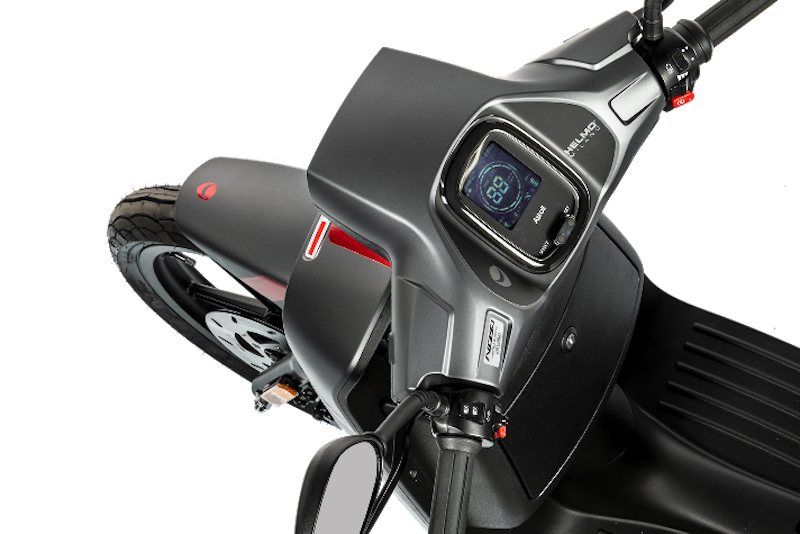 Askoll NGS3 e Helmo Milano insieme per uno scooter super glamour