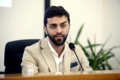 Lega,inversione a u completata. Zanni: “Votato sì al Recovery grazie a Draghi”