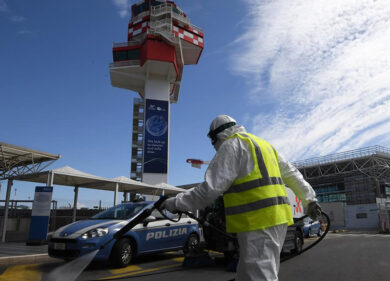 Vaccini apre l’hub di Fiumicino, il primo centro d’Italia in un aeroporto