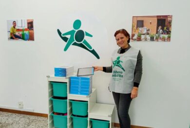 Perugia, Fondazione L’Albero della Vita dona 100 tablet alle scuole superiori