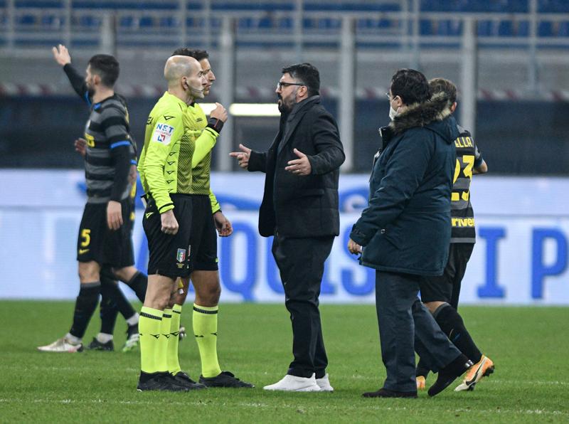 Gattuso, panchina in bilico a Napoli. Ultima spiaggia con la Juventus? Le voci Gattuso, panchina in bilico a Napoli. Ultima spiaggia con la Juventus? Le voci