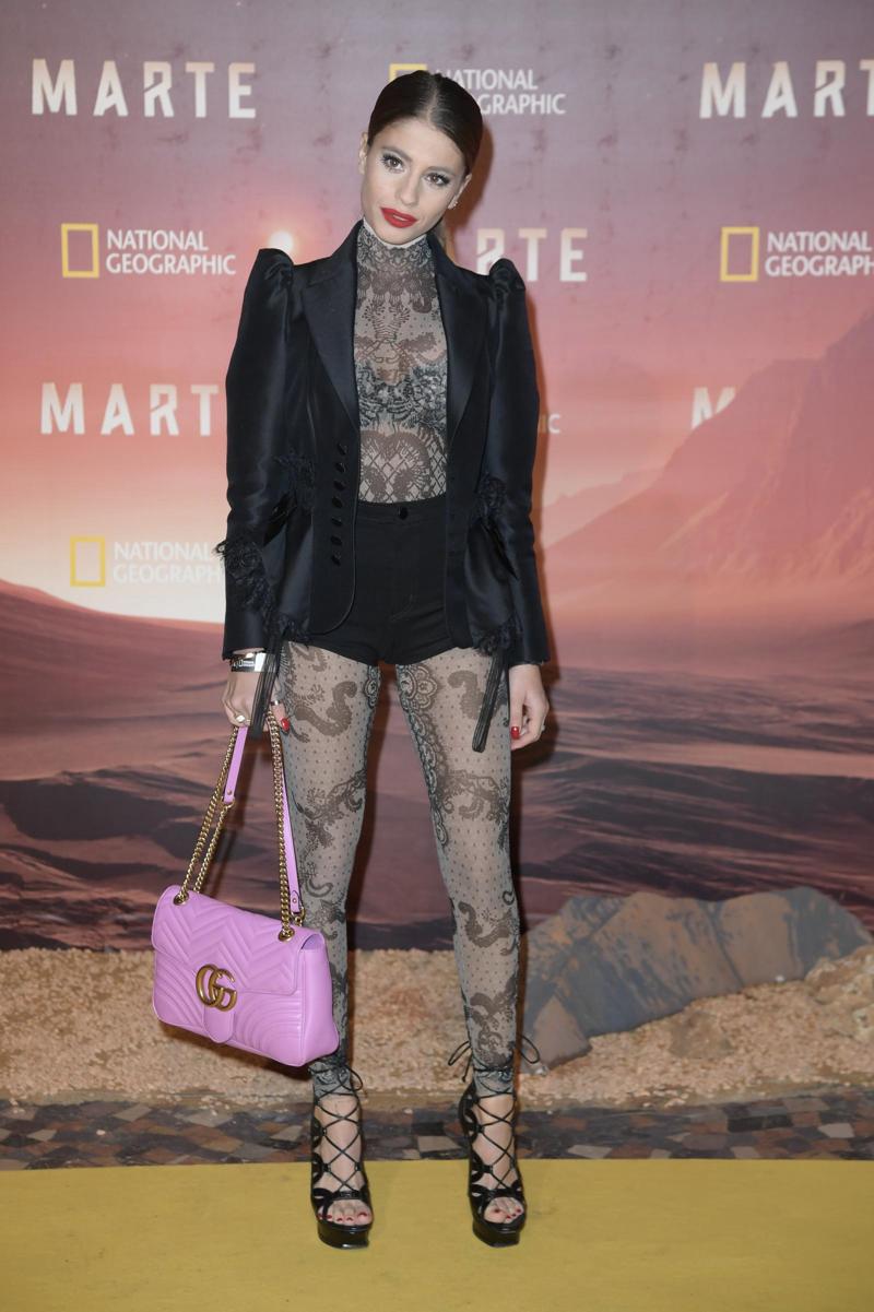 Neymar perde la testa per Chiara Nasti. Il gossip… nel pallone