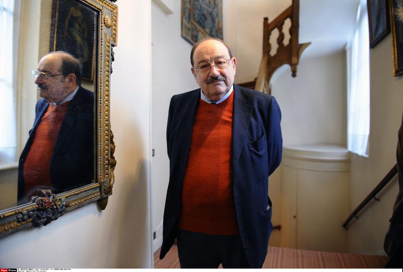 Umberto Eco, a 5 anni dalla morte tutta la sua filosofia in un libro inedito Umberto Eco, a 5 anni dalla morte tutta la sua filosofia in un libro inedito