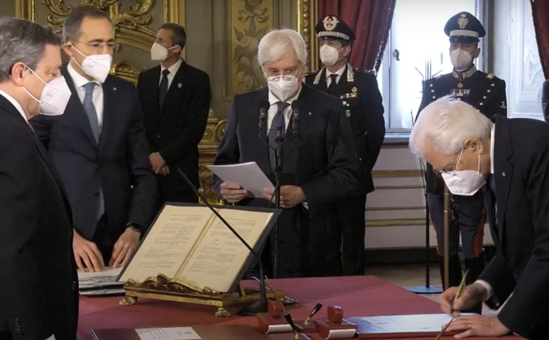 Draghi: “Mettere in sicurezza il Paese”. Giuramento e primo Cdm. Video-foto Draghi: “Mettere in sicurezza il Paese”. Giuramento e primo Cdm. Video-foto