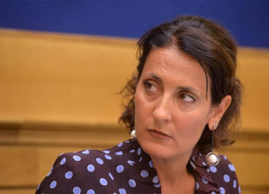 Crisi, Ruocco (M5s): “Gravi rischi per i risparmatori soprattutto al Sud”