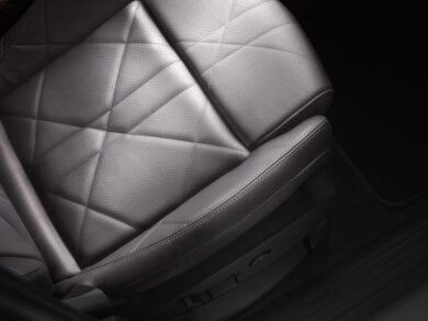 DS 7 CROSSBACK, disponibile nell’allestimento Performance Line Pelle