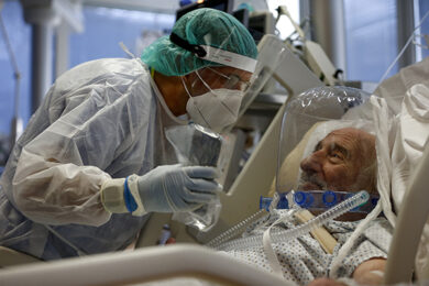 Covid, l’allarme del Sacco: “Siamo di nuovo pieni, mancano i controlli”