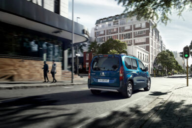 Peugeot Rifter, ora disponibile anche con una motorizzazione 100% elettrica.