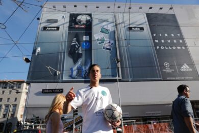 Adidas mette sul mercato la controllata Reebok