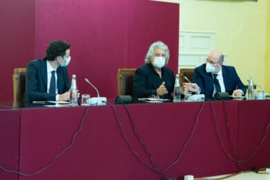 M5s, addio al “capo politico”: nasce il “comitato direttivo” a cinque