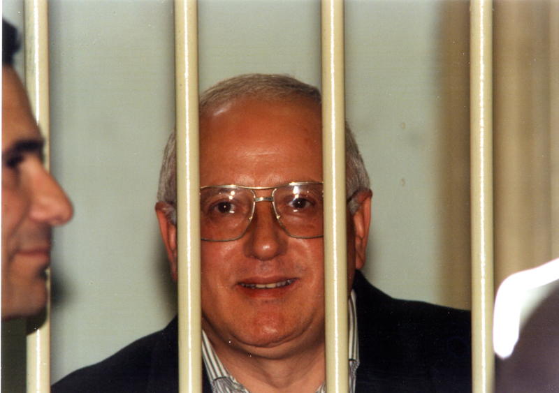 Camorra, è morto in carcere il boss Raffaele Cutolo Camorra, è morto in carcere il boss Raffaele Cutolo