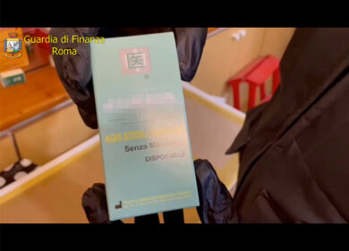 Farmaci anti-Covid: l’invasione dalla Cina: sequestrate 700 mila confezioni