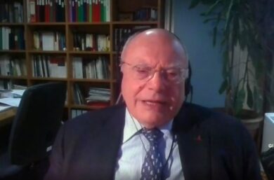 Varianti, il Sacco smentisce Galli. Salvini: “Moratoria tv per i virologi”