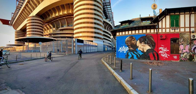 Lukaku vs Ibrahimovic: il nuovo murale compare a San Siro